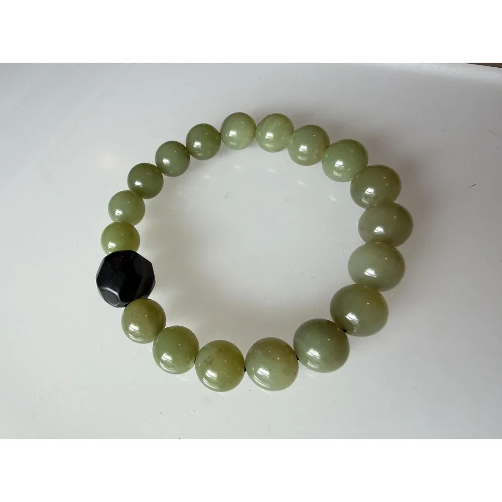 Natural icy Green Nephrite Jade Bracelet Ink Jade Accent Bead 10mm Celadon - Picture 4 of 8